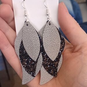 5/20 Elegant Silver and Black Leather Leaf Earrings